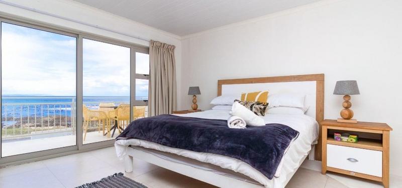 6 Bedroom Property for Sale in Kleinbaai Western Cape